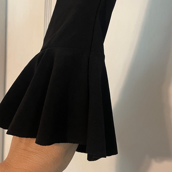 New Mac Duggal Puff Shoulder Cut Out Longsleeve Black Gown Dress size 6 - Picture 9 of 14